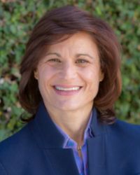 Headshot of Rabbi Candice Levy